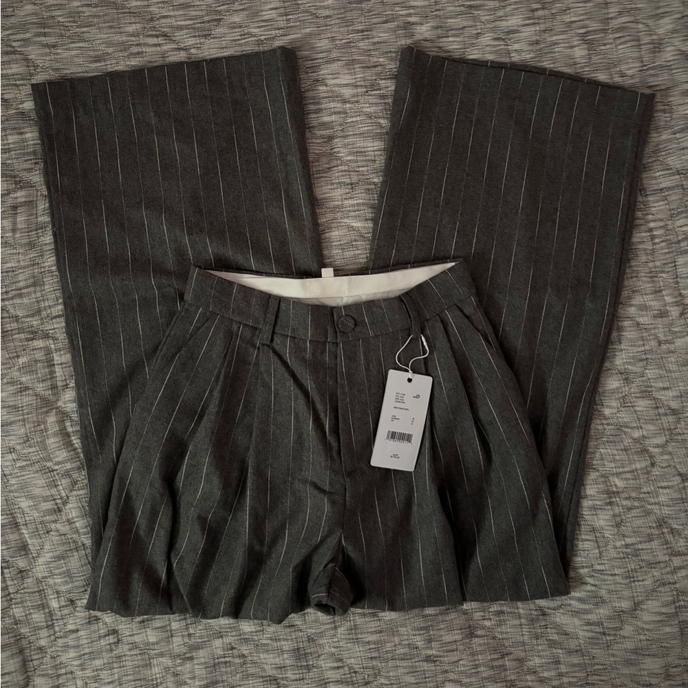 LeAL.X High Rise Wide Leg Gray Stripped Trousers Sz 8 NWT | High Rise Trousers-